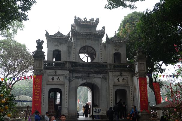 Quán Thánh tempel